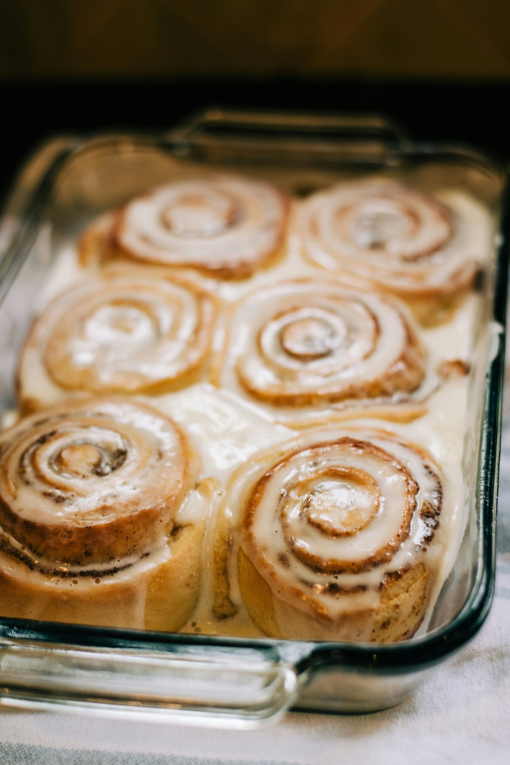 where to eat cinnamon rolls in Florence